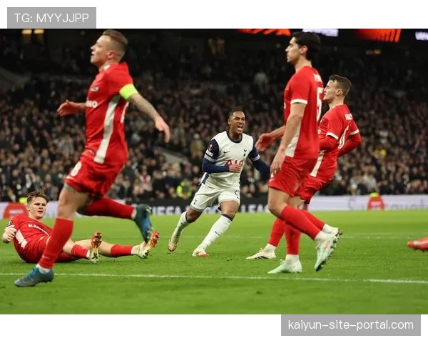 热刺奥多贝尔戴维斯伤缺 边路防守轮换深度不足 热刺奥多贝尔戴维斯伤缺 边路防守轮换深度不足